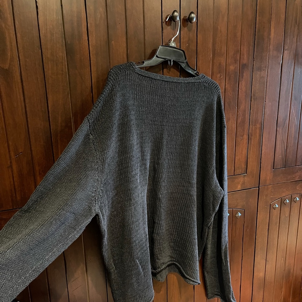 Sweater - Picture 4 of 5